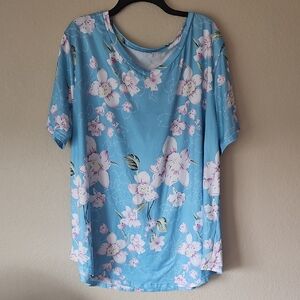 26 W floral Top